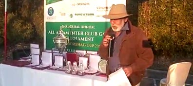 Mr Nagesh Singh addressing participating golfers
